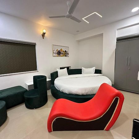 Hotel O The Leela Inn ปูเน่ ภายนอก รูปภาพ