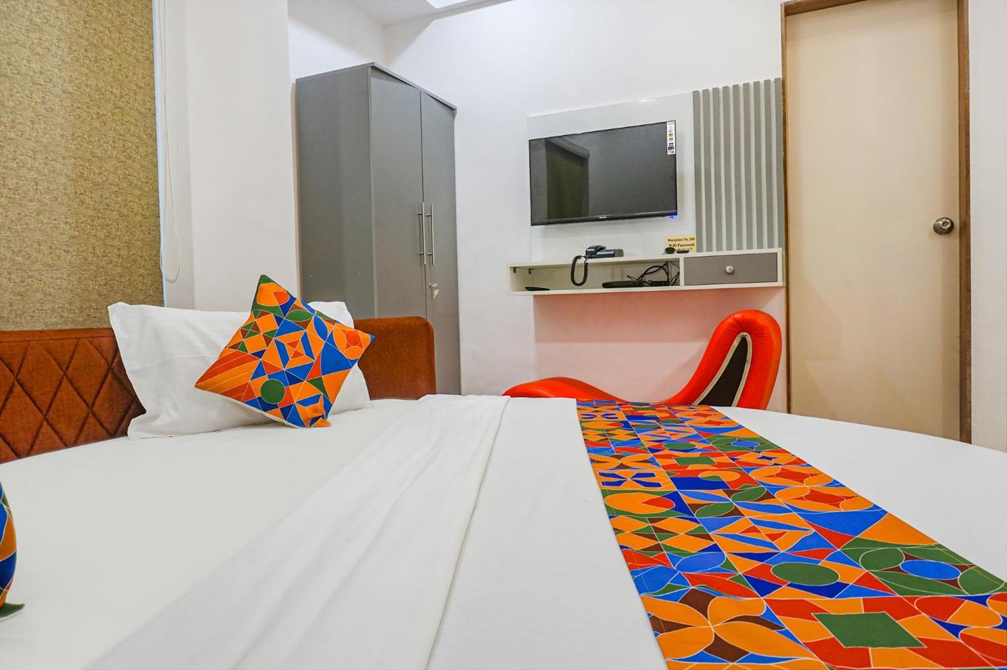 Hotel O The Leela Inn ปูเน่ ภายนอก รูปภาพ