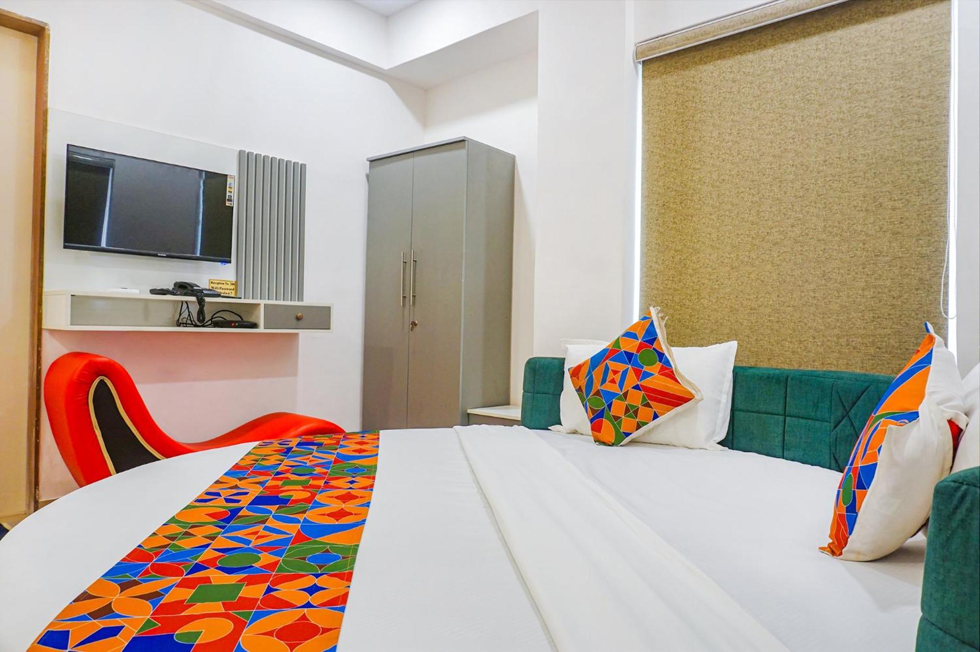 Hotel O The Leela Inn ปูเน่ ภายนอก รูปภาพ