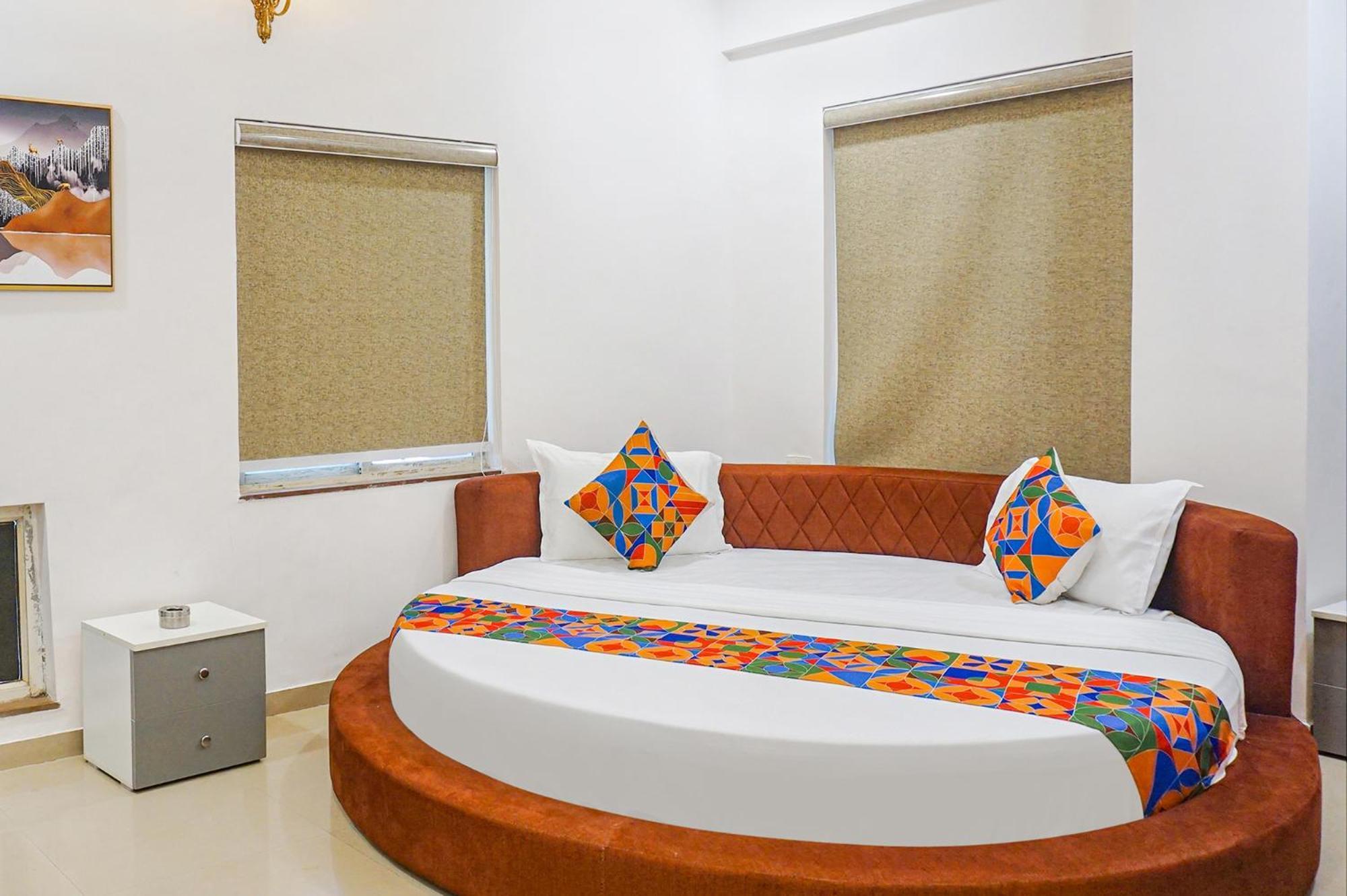 Hotel O The Leela Inn ปูเน่ ภายนอก รูปภาพ