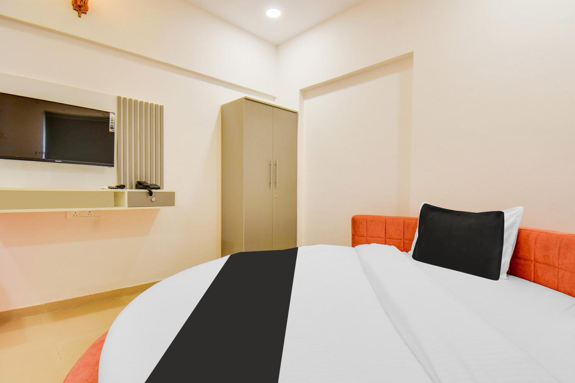 Hotel O The Leela Inn ปูเน่ ภายนอก รูปภาพ